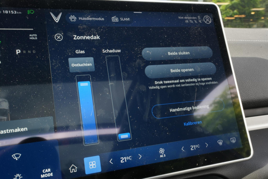 VinFast VF8 Plus 87.7 kWh Apple carplay Cruise control adaptief DAB Mistlampen voor Bots waarschuwing Stuurwielverw.