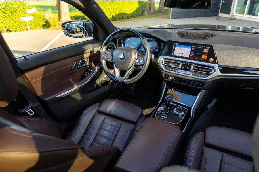 BMW 3 Serie Touring 318i High Executive Edition I NAP I Panoramadak I 1e Eigenaar I Zeer netjes I BTW