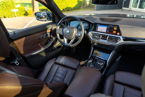 BMW 3 Serie Touring 318i High Executive Edition I NAP I Panoramadak I 1e Eigenaar I Zeer netjes I BTW