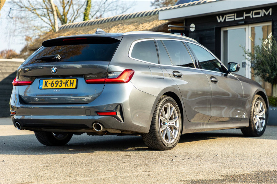 BMW 3 Serie Touring 318i High Executive Edition I NAP I Panoramadak I 1e Eigenaar I Zeer netjes I BTW