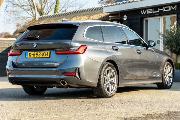 BMW 3 Serie Touring 318i High Executive Edition I NAP I Panoramadak I 1e Eigenaar I Zeer netjes I BTW