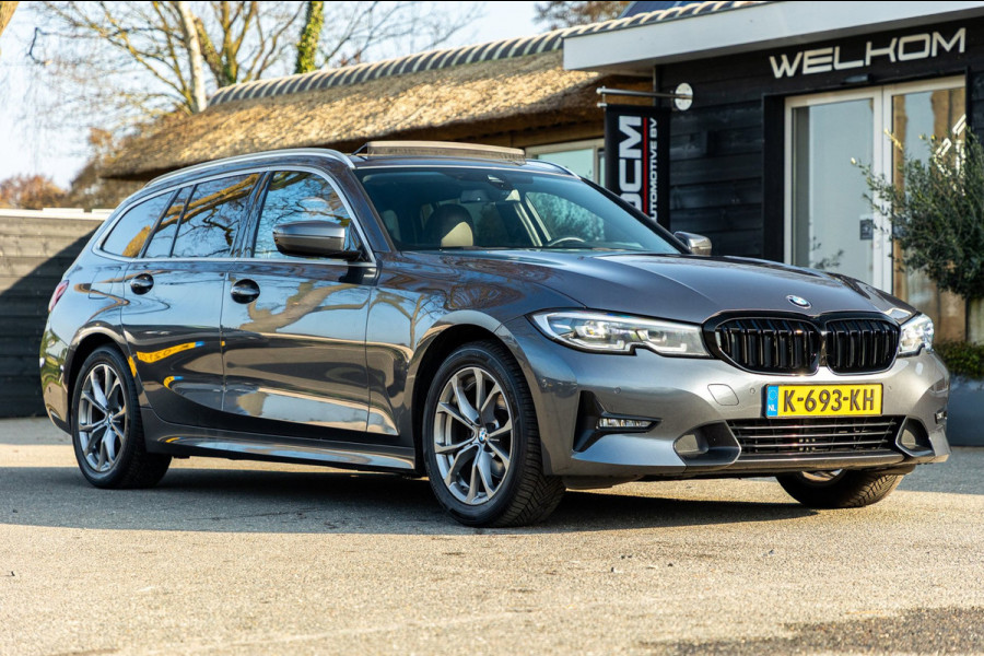 BMW 3 Serie Touring 318i High Executive Edition I NAP I Panoramadak I 1e Eigenaar I Zeer netjes I BTW