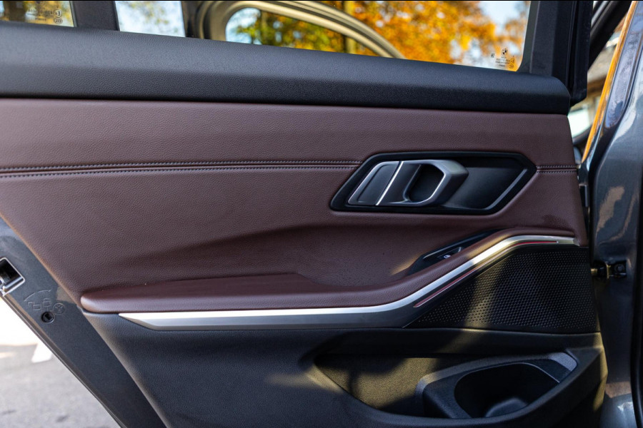 BMW 3 Serie Touring 318i High Executive Edition I NAP I Panoramadak I 1e Eigenaar I Zeer netjes I BTW