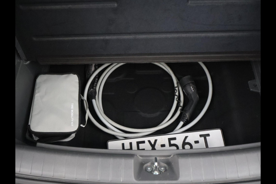 Kia EV3 Plus 58.3 kWh 204 PK + STUURVERW. | STOELVERW. | TREKHAAK | CAMERA | ADAPTIVE CRUISE