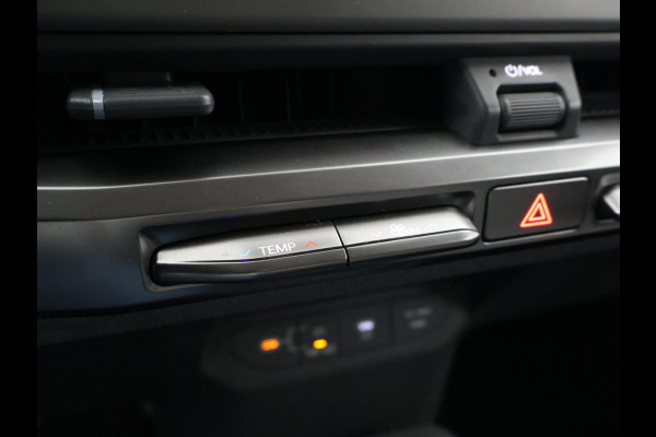 Kia EV3 Plus 58.3 kWh 204 PK + STUURVERW. | STOELVERW. | TREKHAAK | CAMERA | ADAPTIVE CRUISE