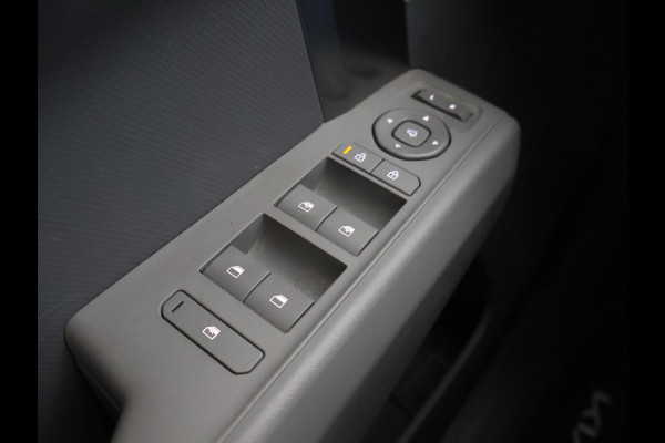 Kia EV3 Plus 58.3 kWh 204 PK + STUURVERW. | STOELVERW. | TREKHAAK | CAMERA | ADAPTIVE CRUISE