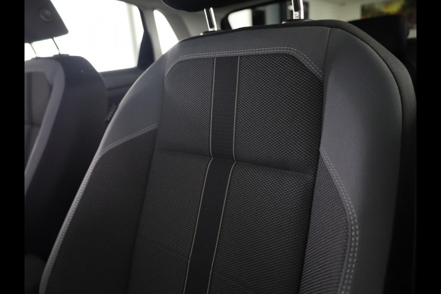 Volkswagen Polo 1.0 TSI Style 95PK DSG | Navigatie via app | Parkeersensoren voor en achter | LED koplampen | Automatische airco |