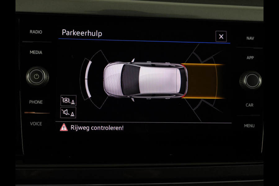 Volkswagen Polo 1.0 TSI Style 95PK DSG | Navigatie via app | Parkeersensoren voor en achter | LED koplampen | Automatische airco |