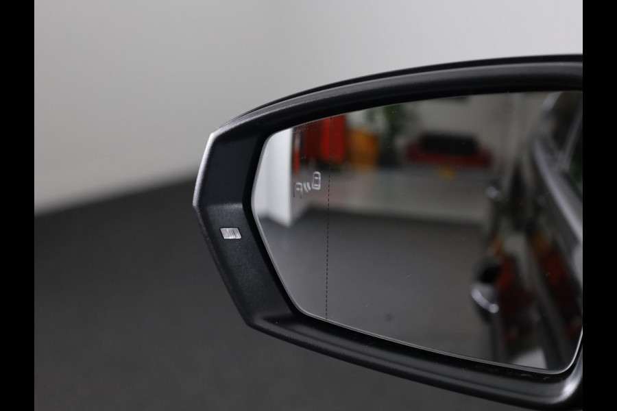 Volkswagen Polo 1.0 TSI Style 95PK DSG | Navigatie via app | Parkeersensoren voor en achter | LED koplampen | Automatische airco |