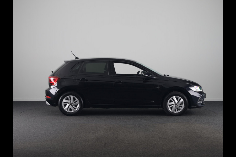 Volkswagen Polo 1.0 TSI Style 95PK DSG | Navigatie via app | Parkeersensoren voor en achter | LED koplampen | Automatische airco |