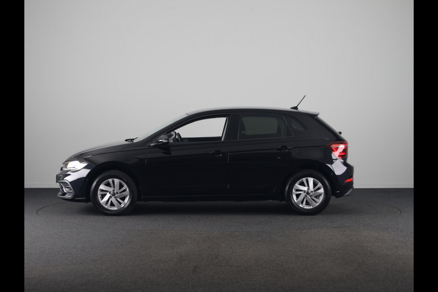 Volkswagen Polo 1.0 TSI Style 95PK DSG | Navigatie via app | Parkeersensoren voor en achter | LED koplampen | Automatische airco |