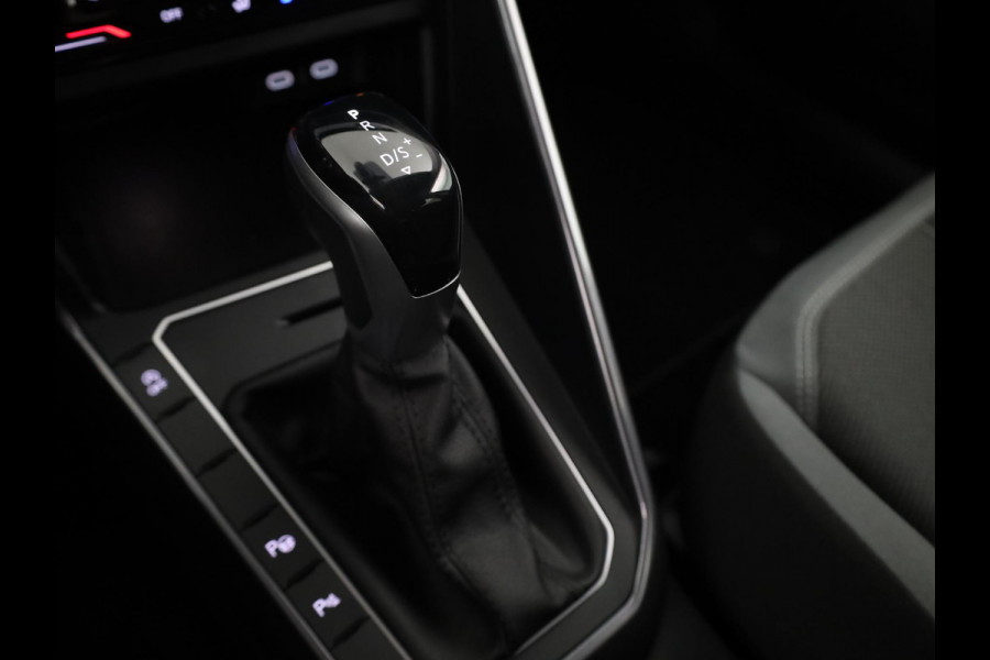 Volkswagen Polo 1.0 TSI Style 95PK DSG | Navigatie via app | Parkeersensoren voor en achter | LED koplampen | Automatische airco |