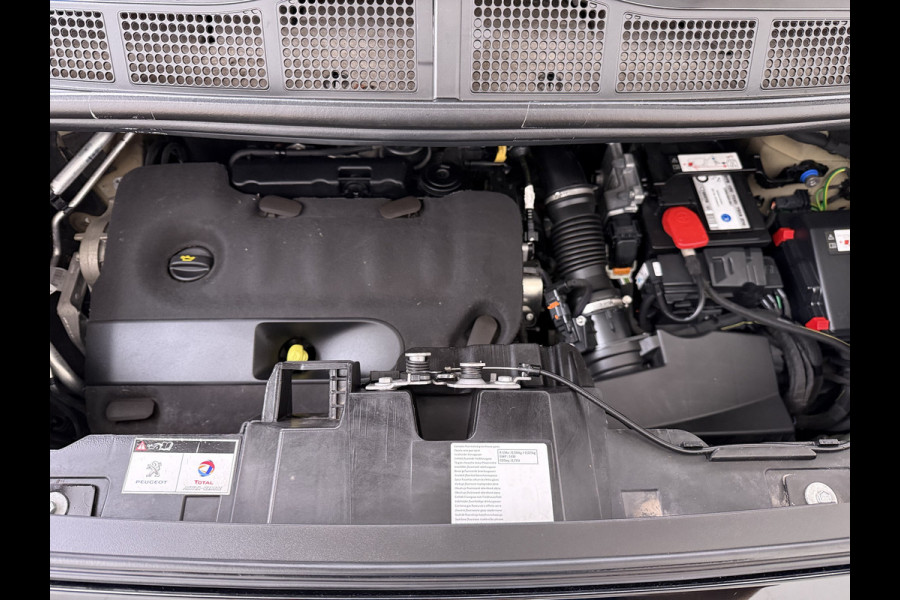 Peugeot Expert 2.0HDI Automaat 2XSchuifdeur 3-Pers. Adap.Cruise Head-Up 3D-Navi 360°Camera Apple Carplay Android Auto Airco Lmv Pdc Keyless DAB Sidebars Led Betonplex Vloer Wandbetimmering Euro 6 1e Eigenaar Origineel Nederlandse Bus