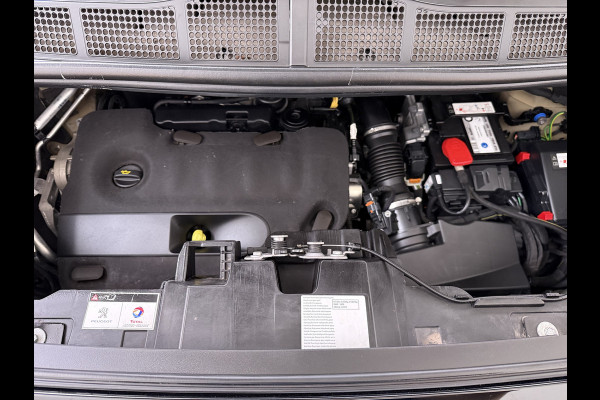 Peugeot Expert 2.0HDI Automaat 2XSchuifdeur 3-Pers. Adap.Cruise Head-Up 3D-Navi 360°Camera Apple Carplay Android Auto Airco Lmv Pdc Keyless DAB Sidebars Led Betonplex Vloer Wandbetimmering Euro 6 1e Eigenaar Origineel Nederlandse Bus