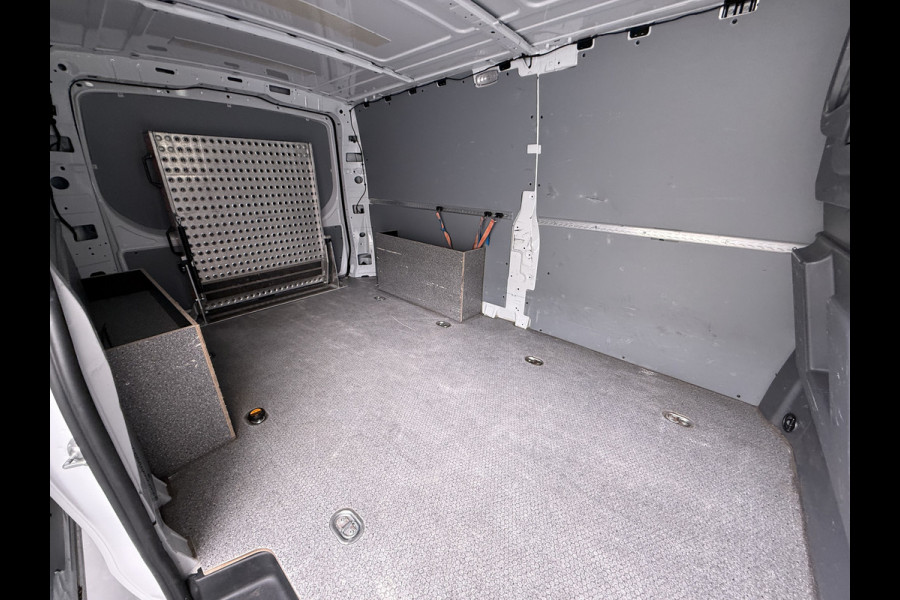 Mercedes-Benz Vito 110CDI Extra Lang 3-Persoons Camera Oprijplaat Airco Bluetooth Licht-/regensensor Betonplex Vloer Wandbetimmering Sidebars Euro 6 Origineel Nederlandse Auto