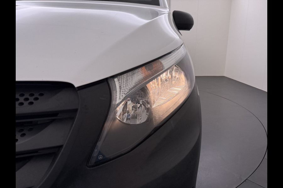 Mercedes-Benz Vito 110CDI Extra Lang 3-Persoons Camera Oprijplaat Airco Bluetooth Licht-/regensensor Betonplex Vloer Wandbetimmering Sidebars Euro 6 Origineel Nederlandse Auto
