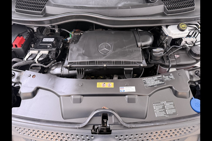 Mercedes-Benz Vito 110CDI Extra Lang 3-Persoons Camera Oprijplaat Airco Bluetooth Licht-/regensensor Betonplex Vloer Wandbetimmering Sidebars Euro 6 Origineel Nederlandse Auto