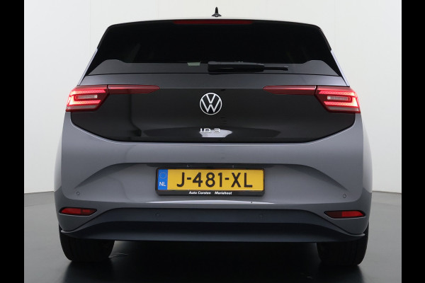 Volkswagen ID.3 First Plus 62kWh Trekhaak Adap.Cruise SOH 93% Camera Stoel+Stuurverwarming Navi-Pro Apple Carplay Android Auto Pdc Keyless advanced Matrix-Led Privacy Glas Lmv DAB Lmv 19" Isofix 1e Eigenaar Origineel Nederlandse Auto