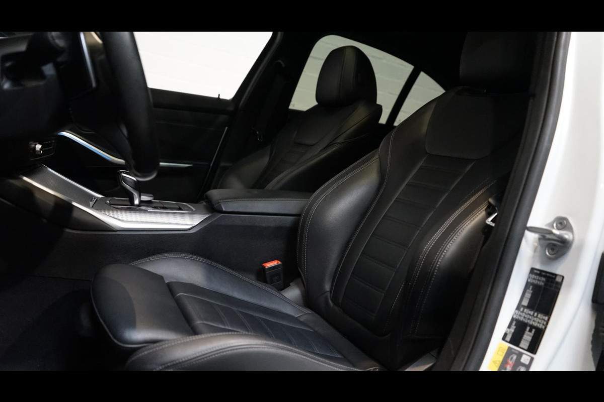 BMW 3-serie 330e M-Sport Shadow Line AUTOMAAT-360 CAMERA-ACC-AMBIANCE-HEADUP-KEYLESS-LASER LED-MEMORY-PANORAMA