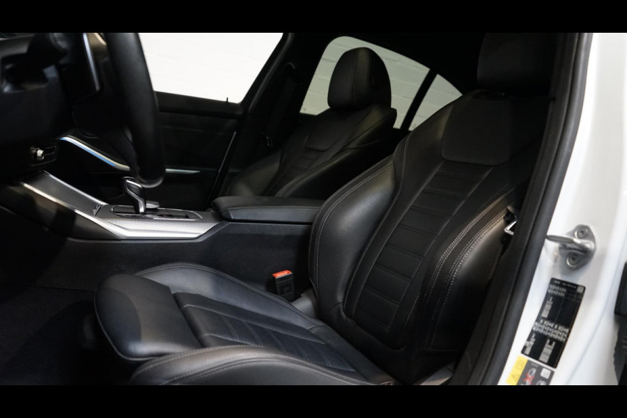 BMW 3-serie 330e M-Sport Shadow Line AUTOMAAT-360 CAMERA-ACC-AMBIANCE-HEADUP-KEYLESS-LASER LED-MEMORY-PANORAMA