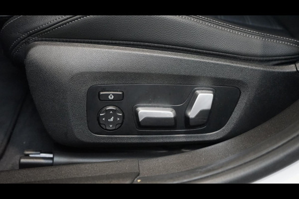 BMW 3-serie 330e M-Sport Shadow Line AUTOMAAT-360 CAMERA-ACC-AMBIANCE-HEADUP-KEYLESS-LASER LED-MEMORY-PANORAMA
