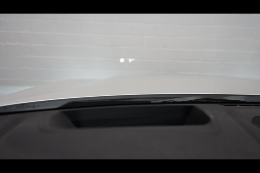 BMW 3-serie 330e M-Sport Shadow Line AUTOMAAT-360 CAMERA-ACC-AMBIANCE-HEADUP-KEYLESS-LASER LED-MEMORY-PANORAMA