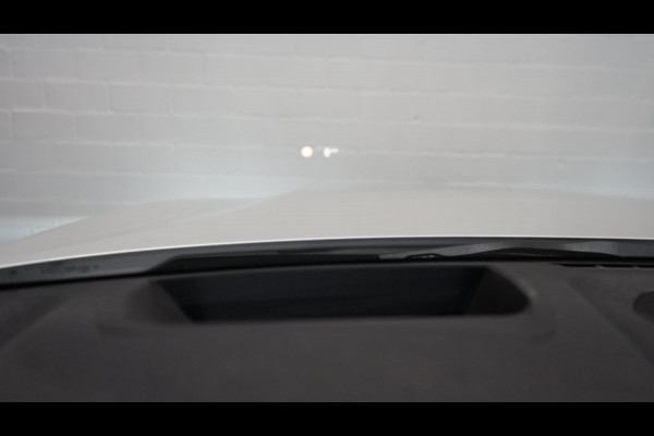 BMW 3-serie 330e M-Sport Shadow Line AUTOMAAT-360 CAMERA-ACC-AMBIANCE-HEADUP-KEYLESS-LASER LED-MEMORY-PANORAMA