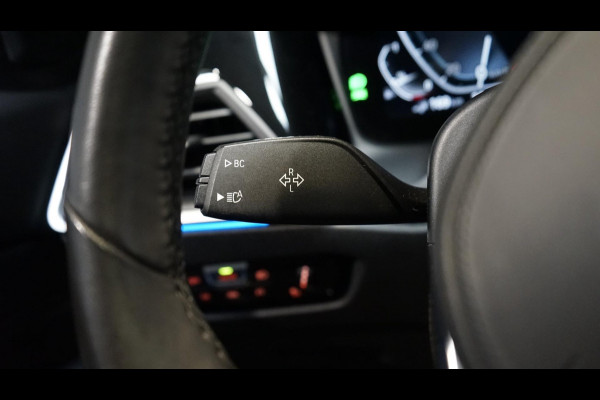 BMW 3-serie 330e M-Sport Shadow Line AUTOMAAT-360 CAMERA-ACC-AMBIANCE-HEADUP-KEYLESS-LASER LED-MEMORY-PANORAMA