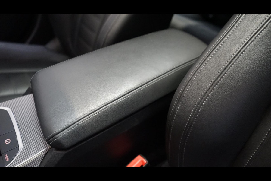 BMW 3-serie 330e M-Sport Shadow Line AUTOMAAT-360 CAMERA-ACC-AMBIANCE-HEADUP-KEYLESS-LASER LED-MEMORY-PANORAMA