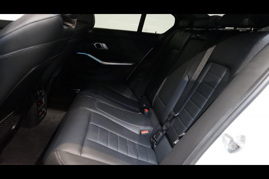 BMW 3-serie 330e M-Sport Shadow Line AUTOMAAT-360 CAMERA-ACC-AMBIANCE-HEADUP-KEYLESS-LASER LED-MEMORY-PANORAMA