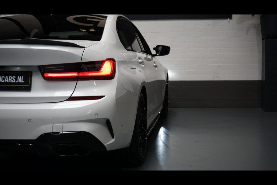 BMW 3-serie 330e M-Sport Shadow Line AUTOMAAT-360 CAMERA-ACC-AMBIANCE-HEADUP-KEYLESS-LASER LED-MEMORY-PANORAMA