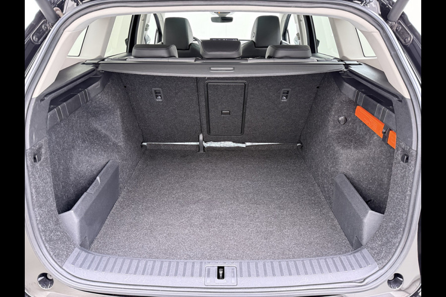 Škoda ENYAQ iV 80 Warmtepomp Soh 89% Panoramadak Adap.Cruise 3-Zone Ecc Camera Stoel+Stuurverwarming Draadloze telefoonlader Elek.Achterklep Keyless Matrix Led File assistent Lmv 20"