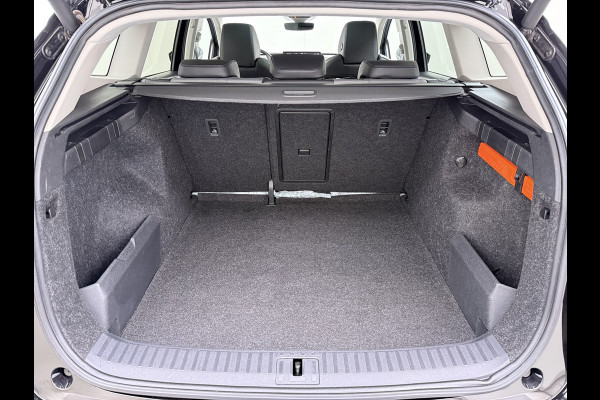 Škoda ENYAQ iV 80 Warmtepomp Soh 89% Panoramadak Adap.Cruise 3-Zone Ecc Camera Stoel+Stuurverwarming Draadloze telefoonlader Elek.Achterklep Keyless Matrix Led File assistent Lmv 20"