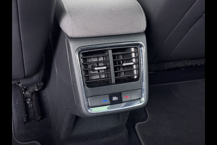 Škoda ENYAQ iV 80 Warmtepomp Soh 89% Panoramadak Adap.Cruise 3-Zone Ecc Camera Stoel+Stuurverwarming Draadloze telefoonlader Elek.Achterklep Keyless Matrix Led File assistent Lmv 20"