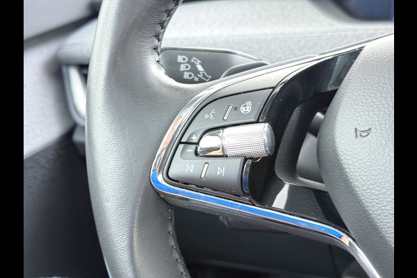 Škoda ENYAQ iV 80 Warmtepomp Soh 89% Panoramadak Adap.Cruise 3-Zone Ecc Camera Stoel+Stuurverwarming Draadloze telefoonlader Elek.Achterklep Keyless Matrix Led File assistent Lmv 20"