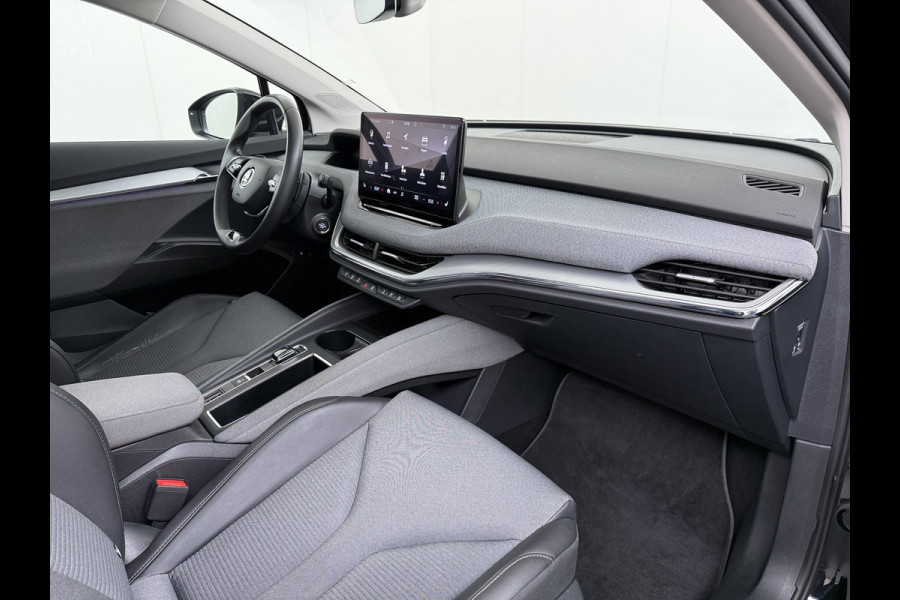 Škoda ENYAQ iV 80 Warmtepomp Soh 89% Panoramadak Adap.Cruise 3-Zone Ecc Camera Stoel+Stuurverwarming Draadloze telefoonlader Elek.Achterklep Keyless Matrix Led File assistent Lmv 20"