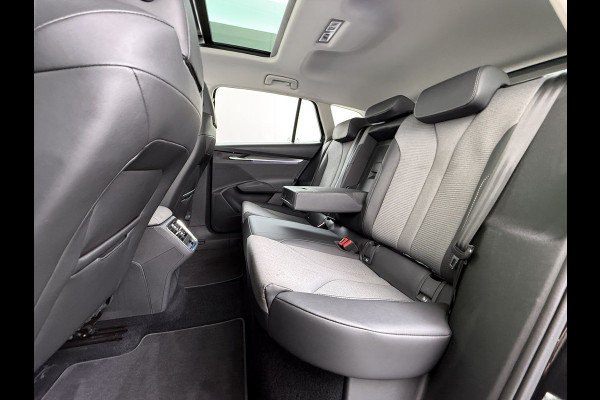 Škoda ENYAQ iV 80 Warmtepomp Soh 89% Panoramadak Adap.Cruise 3-Zone Ecc Camera Stoel+Stuurverwarming Draadloze telefoonlader Elek.Achterklep Keyless Matrix Led File assistent Lmv 20"