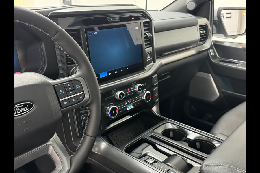 Ford USA F-150 5.0 V8 Lariat black FX4 / B&O / Pano / HUD