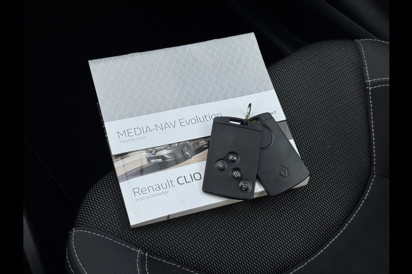 Renault Clio Estate 0.9 TCe Zen | Trekhaak | Navi, Cruise, Airco, DAB, Bluetooth | Dealeronderhouden | NAP |