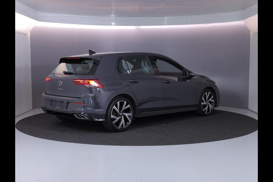 Volkswagen Golf 1.5 TSI R-Line 130 pk | Private lease vanaf €570 | Navigatie via App | Parkeersensoren | Autom. airco | LED koplampen | Apple Carplay/Android Auto | R-Line |