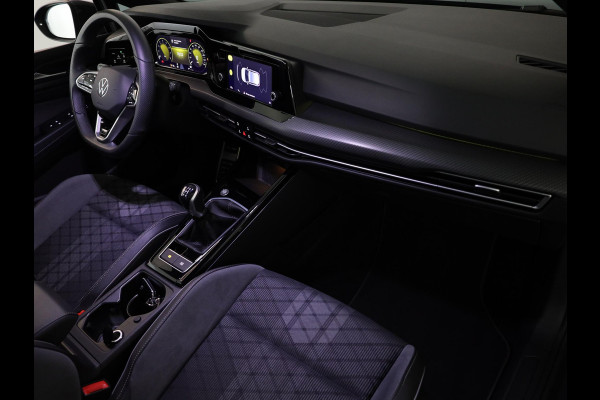 Volkswagen Golf 1.5 TSI R-Line 130 pk | Private lease vanaf €570 | Navigatie via App | Parkeersensoren | Autom. airco | LED koplampen | Apple Carplay/Android Auto | R-Line |
