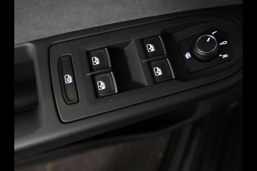 Volkswagen Golf 1.5 TSI R-Line 130 pk | Private lease vanaf €570 | Navigatie via App | Parkeersensoren | Autom. airco | LED koplampen | Apple Carplay/Android Auto | R-Line |