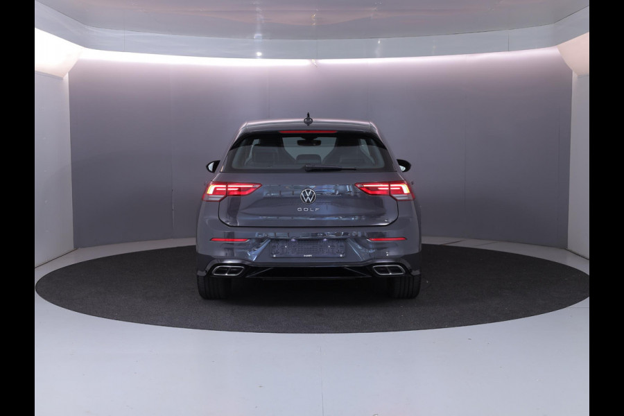 Volkswagen Golf 1.5 TSI R-Line 130 pk | Private lease vanaf €570 | Navigatie via App | Parkeersensoren | Autom. airco | LED koplampen | Apple Carplay/Android Auto | R-Line |