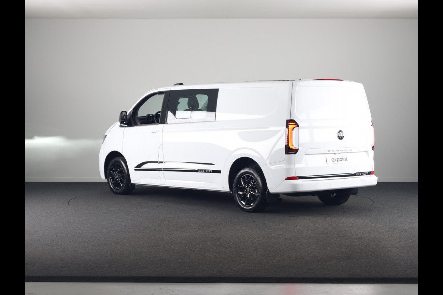 Volkswagen Transporter e-Transporter34 L2H1 Style 64 kWh DC Dubbele cabin 218 pk | Navigatie | Warmtepomp | Parkeersensoren | Achteruitrijcamera | Adaptieve cruise control |