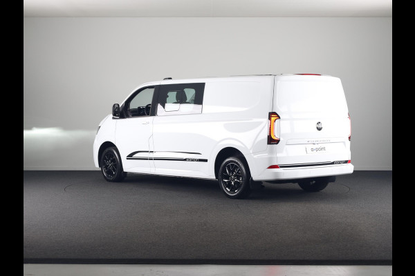 Volkswagen Transporter e-Transporter34 L2H1 Style 64 kWh DC Dubbele cabin 218 pk | Navigatie | Warmtepomp | Parkeersensoren | Achteruitrijcamera | Adaptieve cruise control |