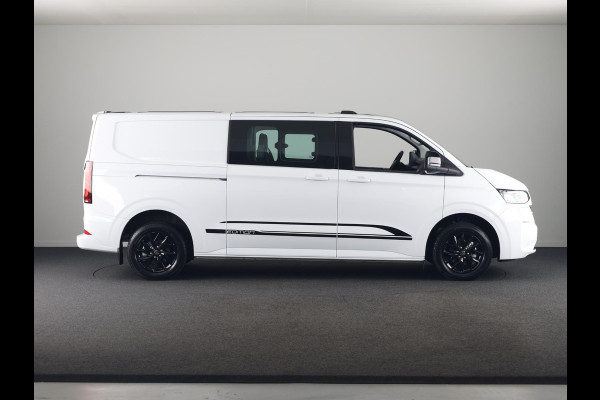 Volkswagen Transporter e-Transporter34 L2H1 Style 64 kWh DC Dubbele cabin 218 pk | Navigatie | Warmtepomp | Parkeersensoren | Achteruitrijcamera | Adaptieve cruise control |