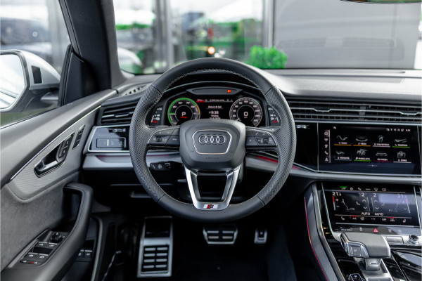 Audi Q8 55 TFSI e quattro Pro Line - Panorama | RS Seats | B&O | Luchtvering | Memory