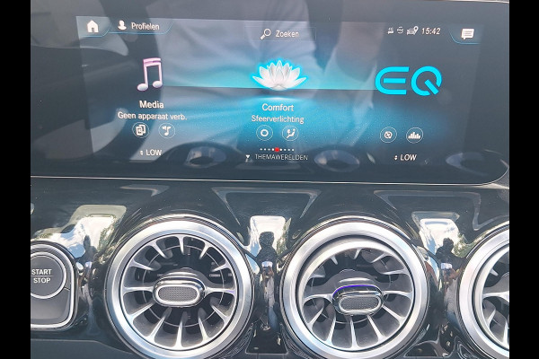 Mercedes-Benz EQA 250 AMG Line 67 kWh | SOH: 93,4% | Panaromadak | Trekhaak | LED |