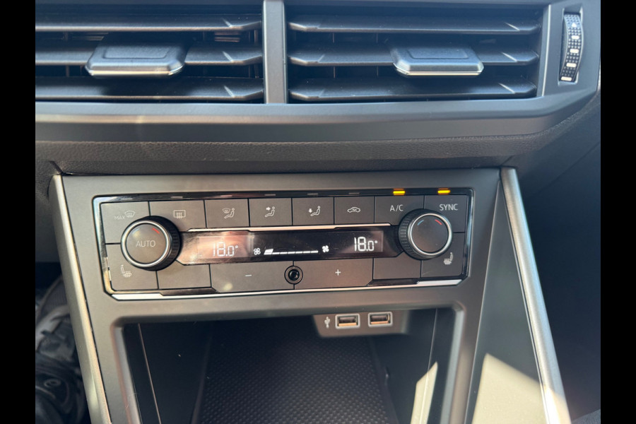 Volkswagen Polo 1.0 TSI DSG 95 PK APPLE CARPLAY Clima Stoelverw.