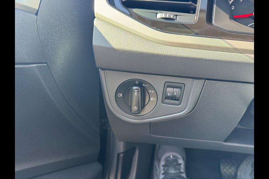 Volkswagen Polo 1.0 TSI DSG 95 PK APPLE CARPLAY Clima Stoelverw.